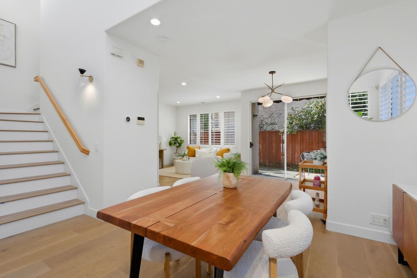 Detail Gallery Image 13 of 41 For 839 Cane Palm Ct, San Jose,  CA 95133 - 3 Beds | 2/1 Baths