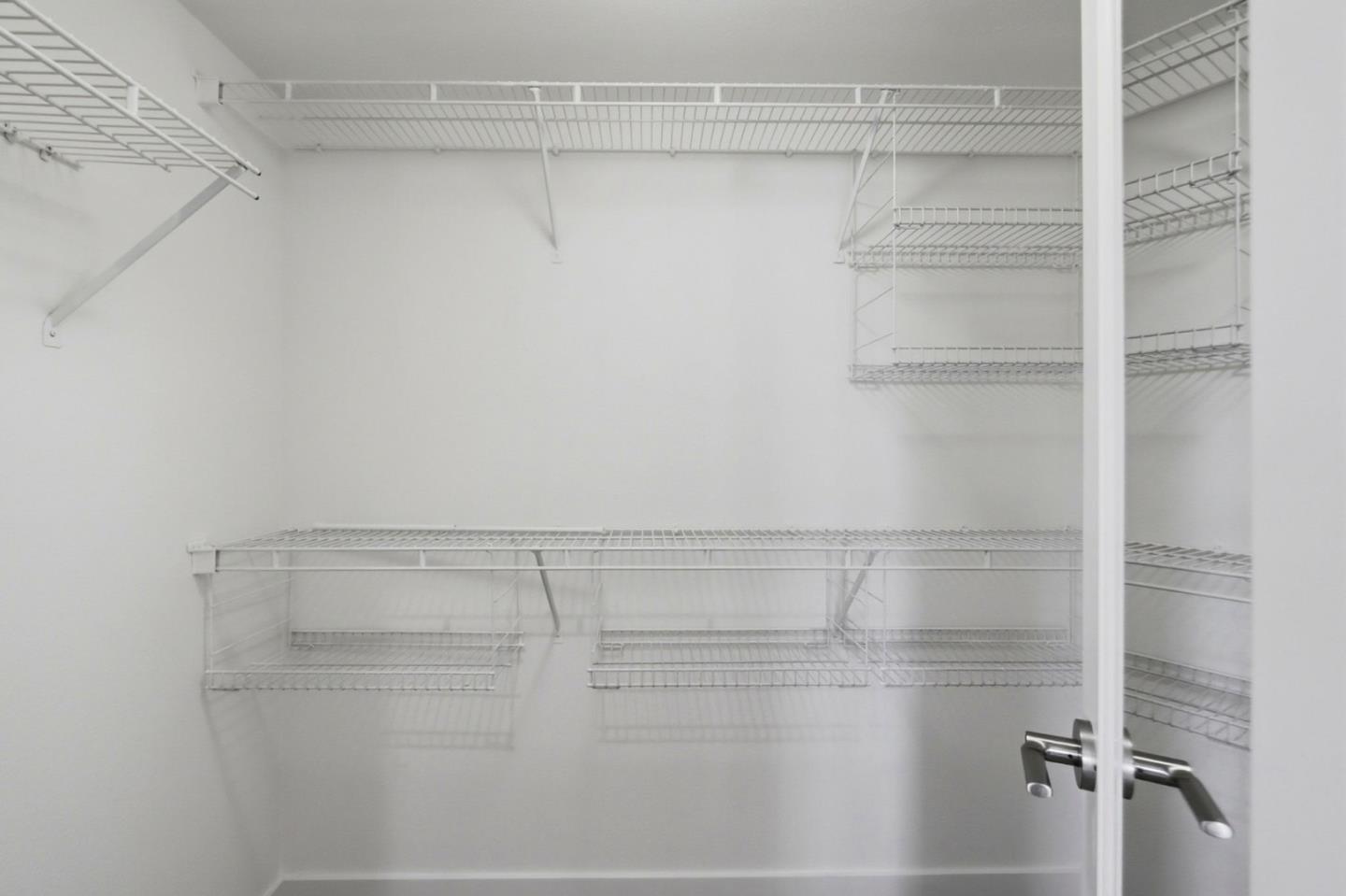 Detail Gallery Image 25 of 41 For 839 Cane Palm Ct, San Jose,  CA 95133 - 3 Beds | 2/1 Baths