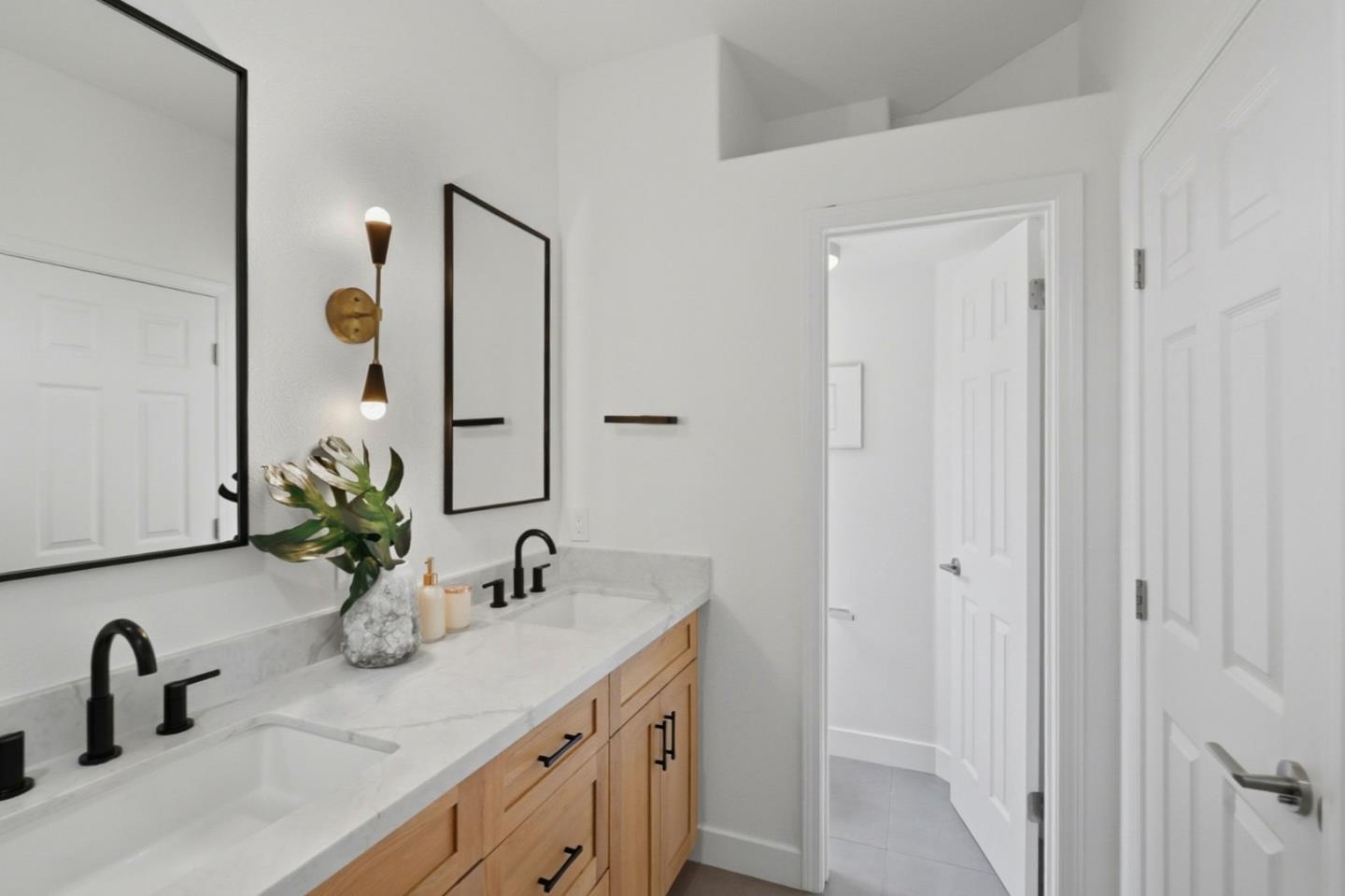 Detail Gallery Image 32 of 41 For 839 Cane Palm Ct, San Jose,  CA 95133 - 3 Beds | 2/1 Baths