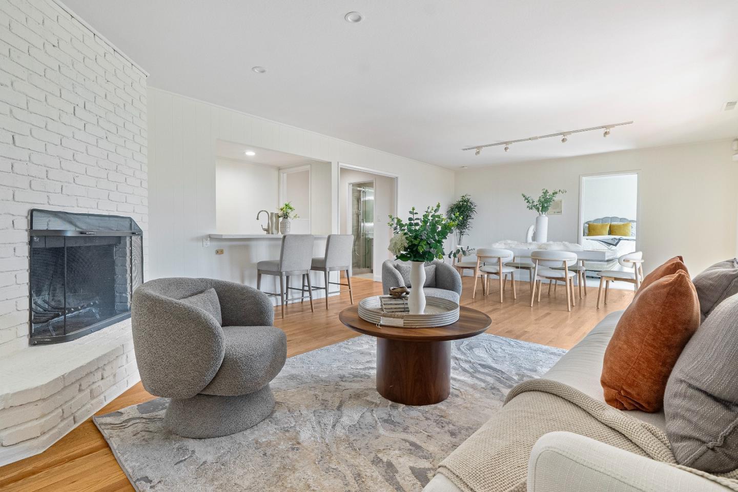 Detail Gallery Image 25 of 52 For 2025 Braemar Rd, Oakland,  CA 94602 - 4 Beds | 3 Baths