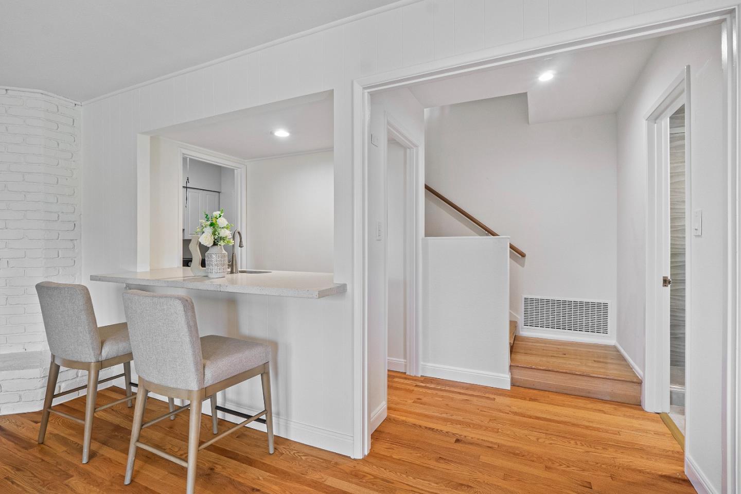 Detail Gallery Image 26 of 52 For 2025 Braemar Rd, Oakland,  CA 94602 - 4 Beds | 3 Baths