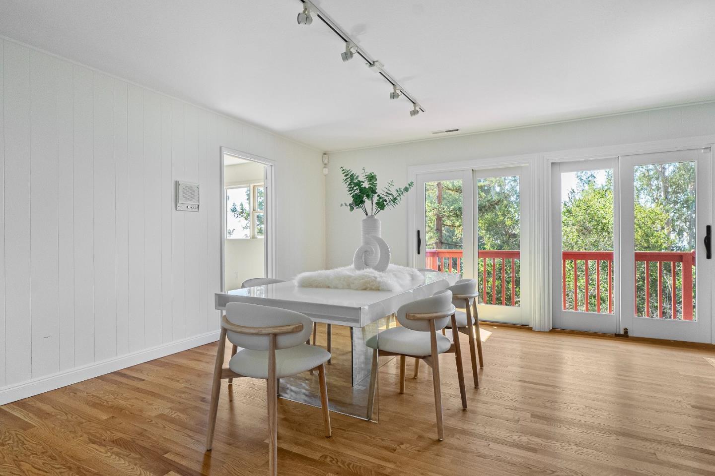 Detail Gallery Image 36 of 52 For 2025 Braemar Rd, Oakland,  CA 94602 - 4 Beds | 3 Baths