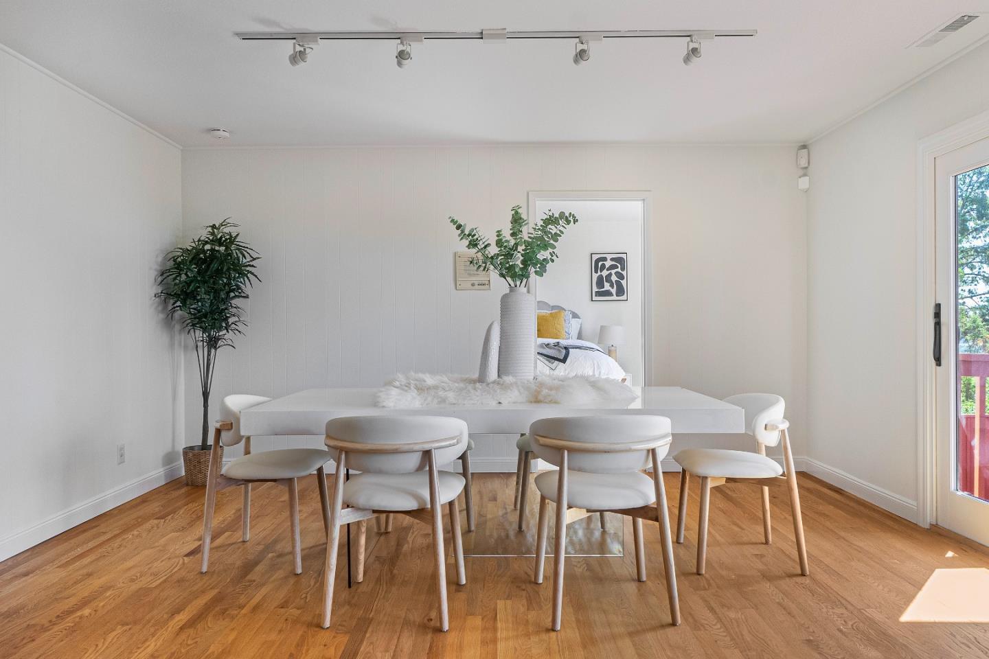 Detail Gallery Image 37 of 52 For 2025 Braemar Rd, Oakland,  CA 94602 - 4 Beds | 3 Baths