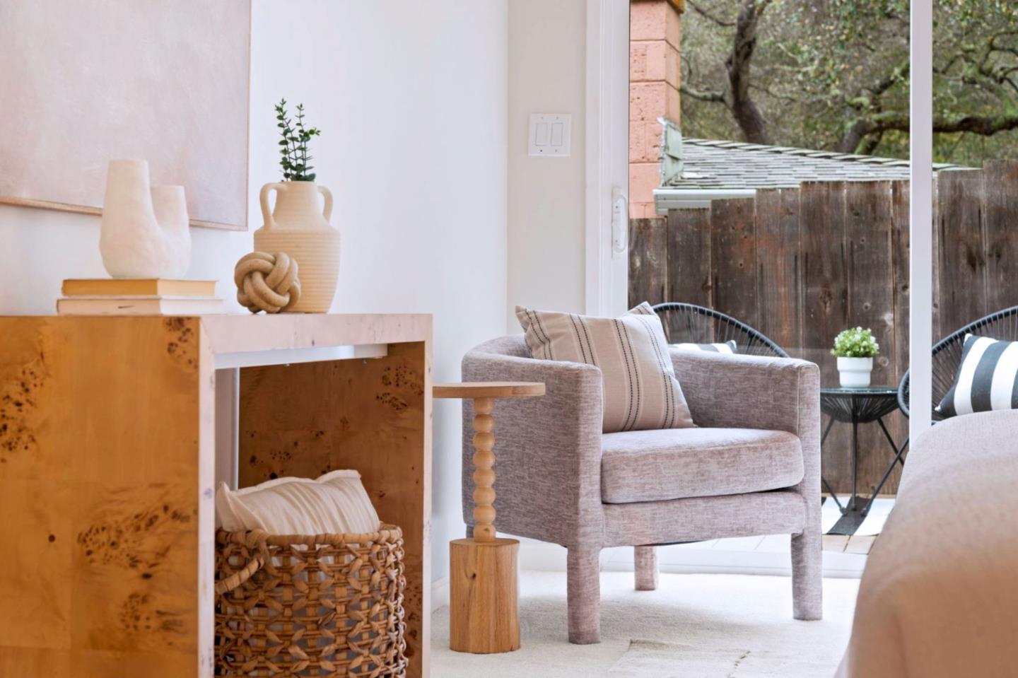 Detail Gallery Image 13 of 37 For 3224 E Laurel Creek Rd, Belmont,  CA 94002 - 3 Beds | 2 Baths