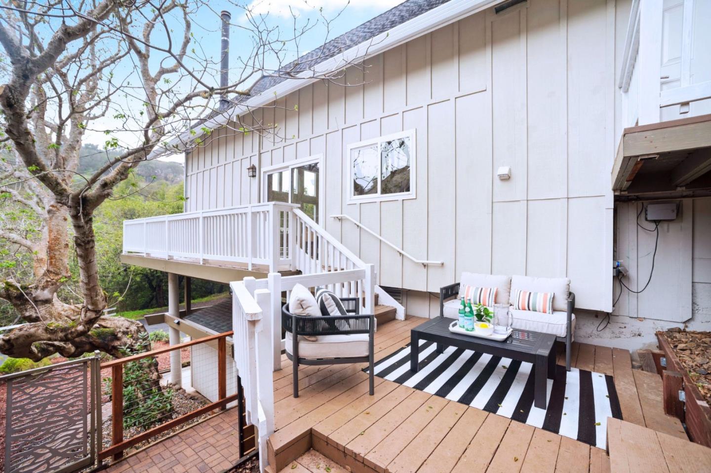 Detail Gallery Image 32 of 37 For 3224 E Laurel Creek Rd, Belmont,  CA 94002 - 3 Beds | 2 Baths