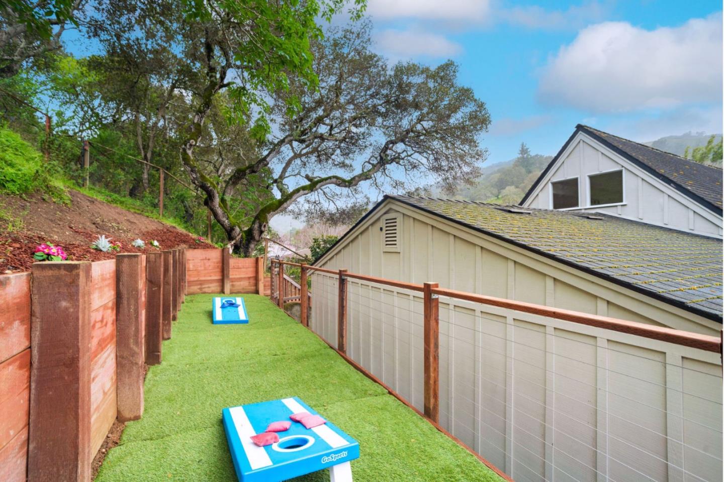 Detail Gallery Image 33 of 37 For 3224 E Laurel Creek Rd, Belmont,  CA 94002 - 3 Beds | 2 Baths