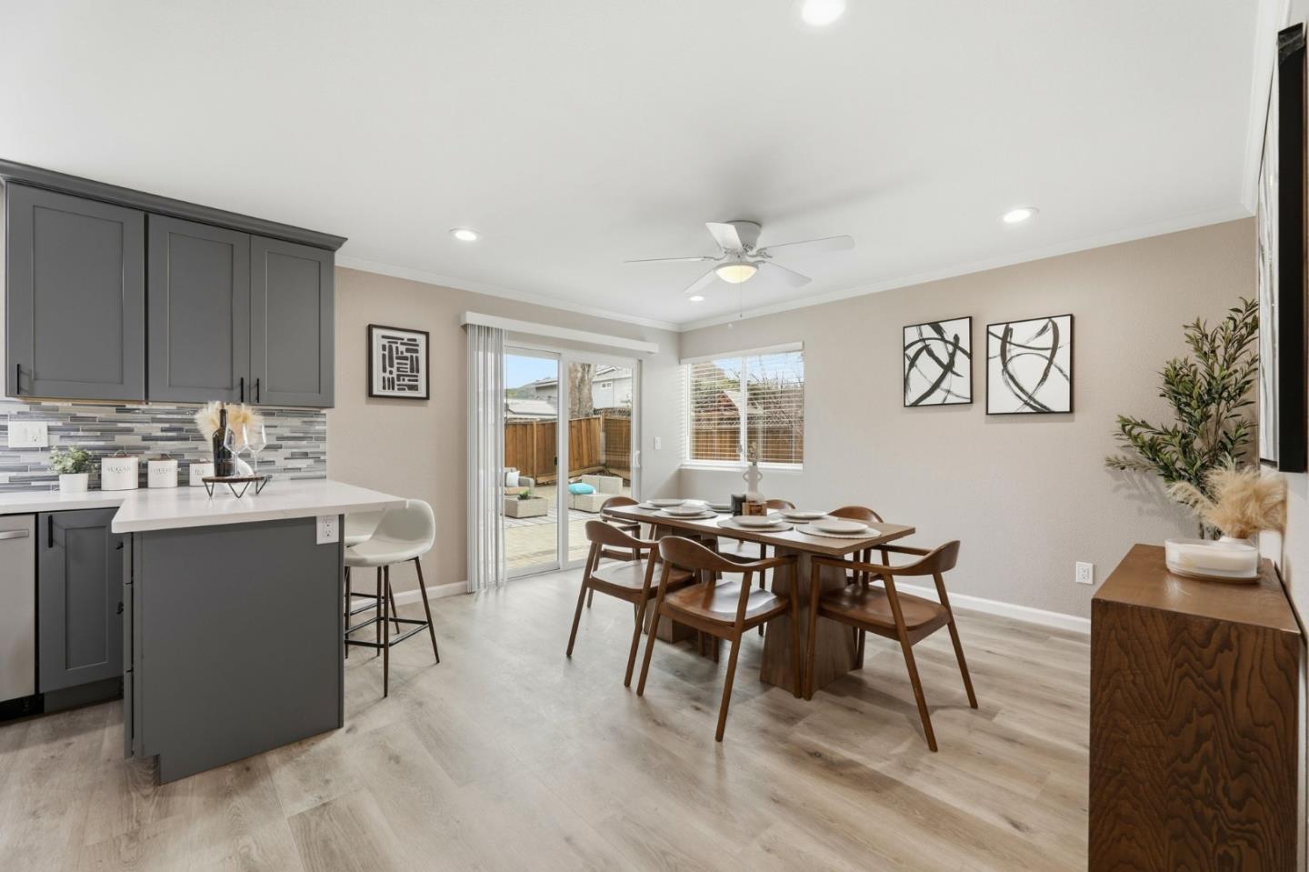 Detail Gallery Image 11 of 26 For 204 Vineyard Dr, San Jose,  CA 95119 - 4 Beds | 2 Baths