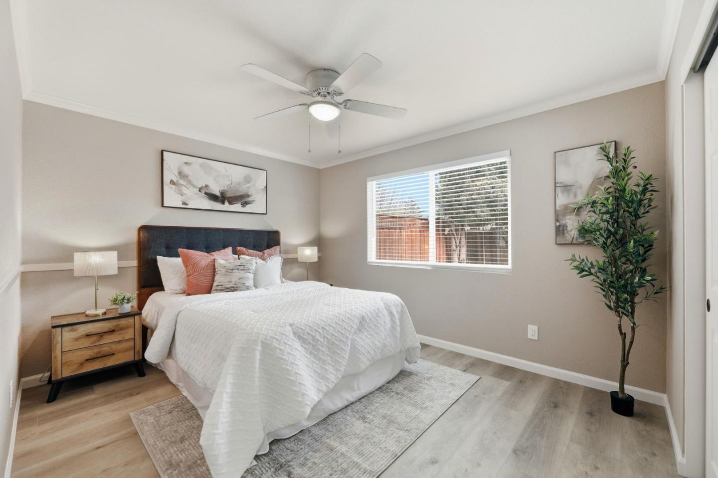 Detail Gallery Image 14 of 26 For 204 Vineyard Dr, San Jose,  CA 95119 - 4 Beds | 2 Baths