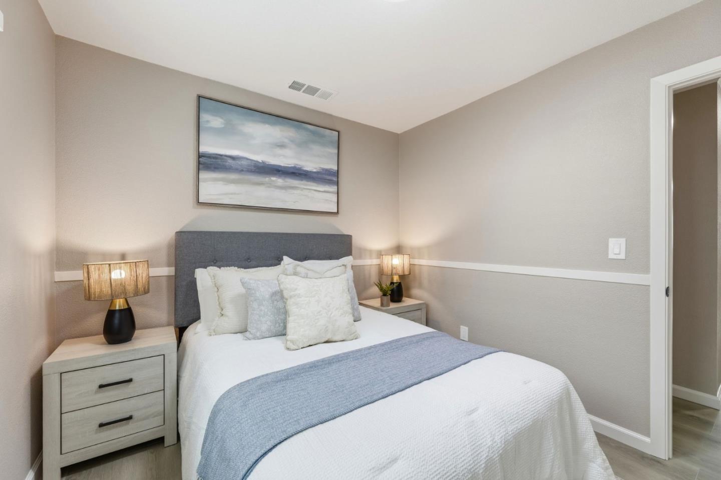 Detail Gallery Image 16 of 26 For 204 Vineyard Dr, San Jose,  CA 95119 - 4 Beds | 2 Baths