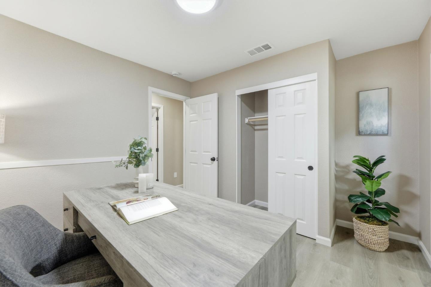 Detail Gallery Image 18 of 26 For 204 Vineyard Dr, San Jose,  CA 95119 - 4 Beds | 2 Baths