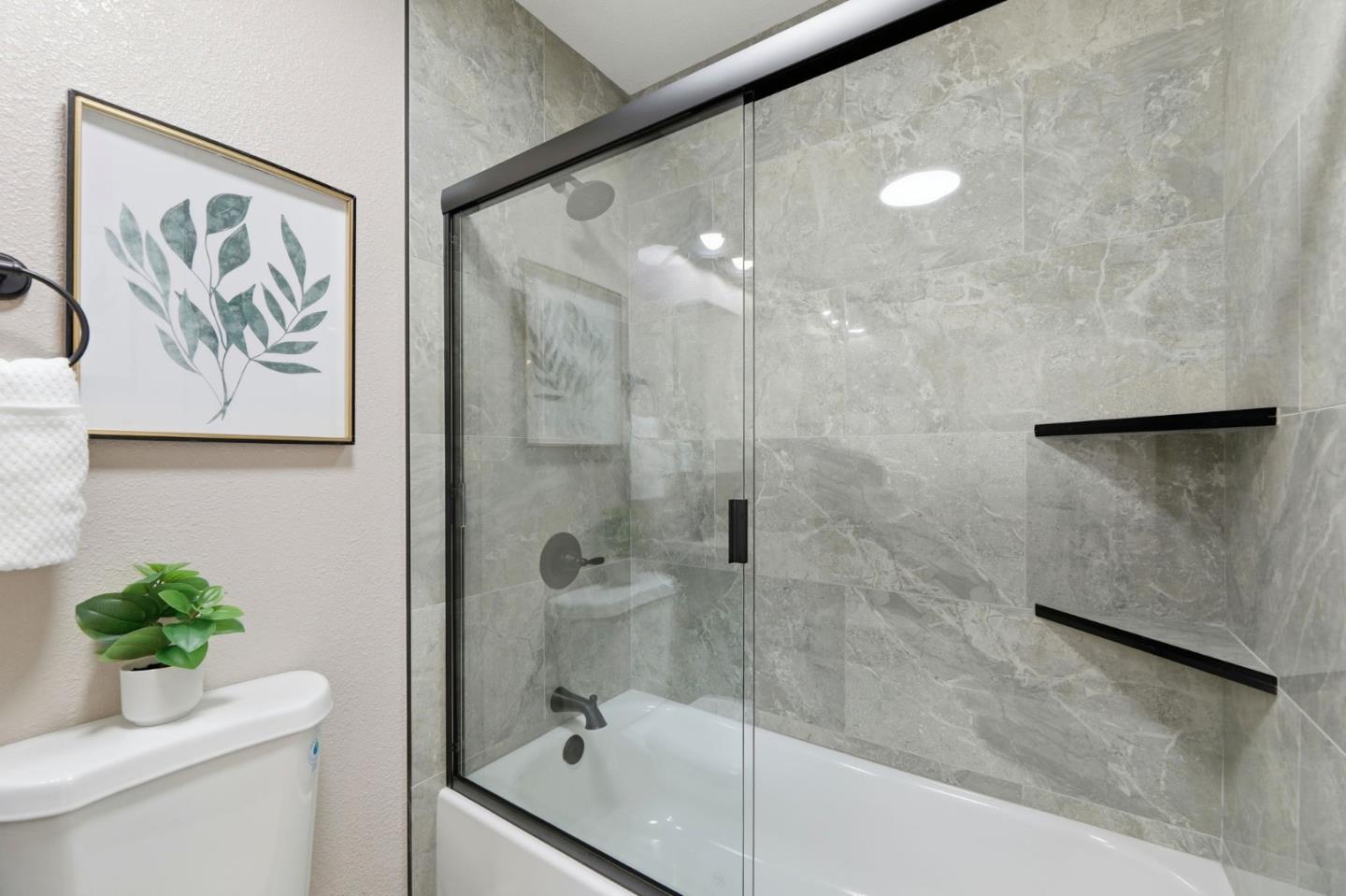 Detail Gallery Image 20 of 26 For 204 Vineyard Dr, San Jose,  CA 95119 - 4 Beds | 2 Baths