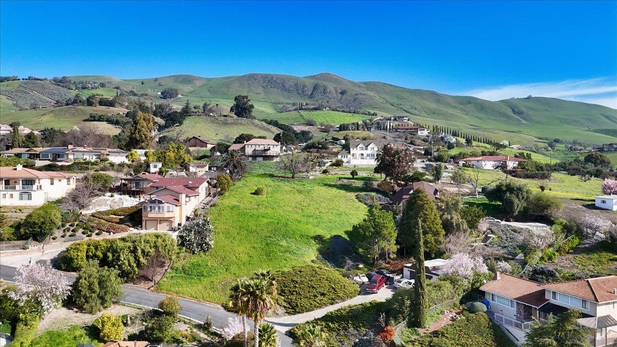 Detail Gallery Image 11 of 17 For 10060 Bon Vista Ct, San Jose,  CA 95127 - – Beds | – Baths