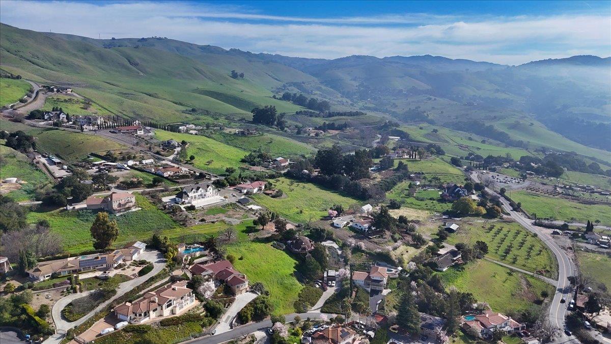 Detail Gallery Image 13 of 17 For 10060 Bon Vista Ct, San Jose,  CA 95127 - – Beds | – Baths