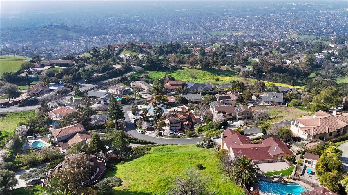 Detail Gallery Image 9 of 17 For 10060 Bon Vista Ct, San Jose,  CA 95127 - – Beds | – Baths