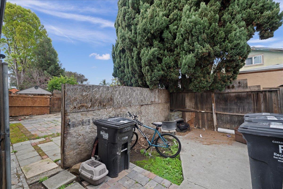 Detail Gallery Image 14 of 17 For 545 Hampshire Ave, Redwood City,  CA 94063 - – Beds | – Baths