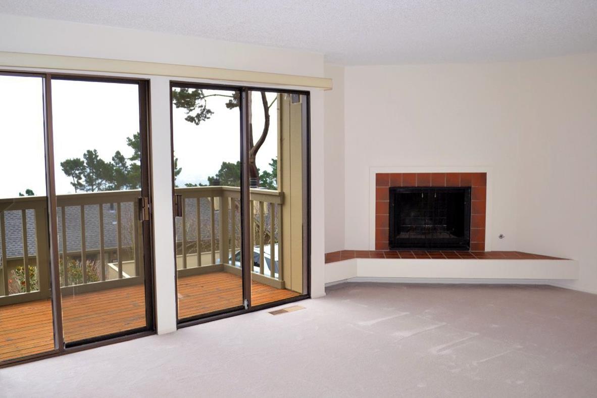 Detail Gallery Image 3 of 5 For 70 Forest Ridge Rd #30,  Monterey,  CA 93940 - 2 Beds | 2/1 Baths