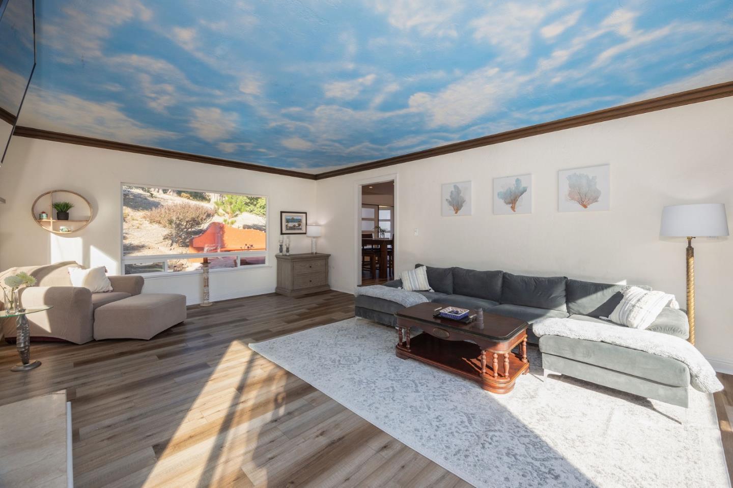 Detail Gallery Image 10 of 30 For 1790 Sunshine Valley Rd, Moss Beach,  CA 94038 - 4 Beds | 2/1 Baths