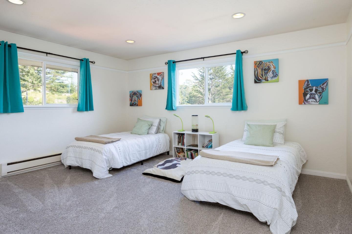 Detail Gallery Image 16 of 30 For 1790 Sunshine Valley Rd, Moss Beach,  CA 94038 - 4 Beds | 2/1 Baths