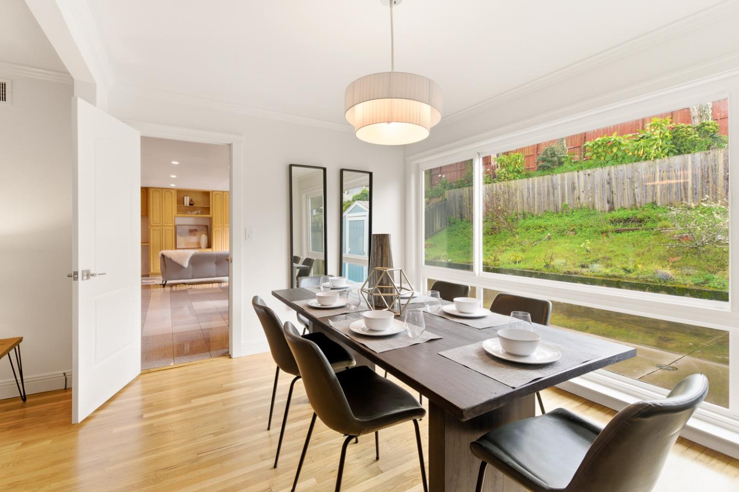 Detail Gallery Image 13 of 42 For 2225 Delvin Way, South San Francisco,  CA 94080 - 5 Beds | 3 Baths