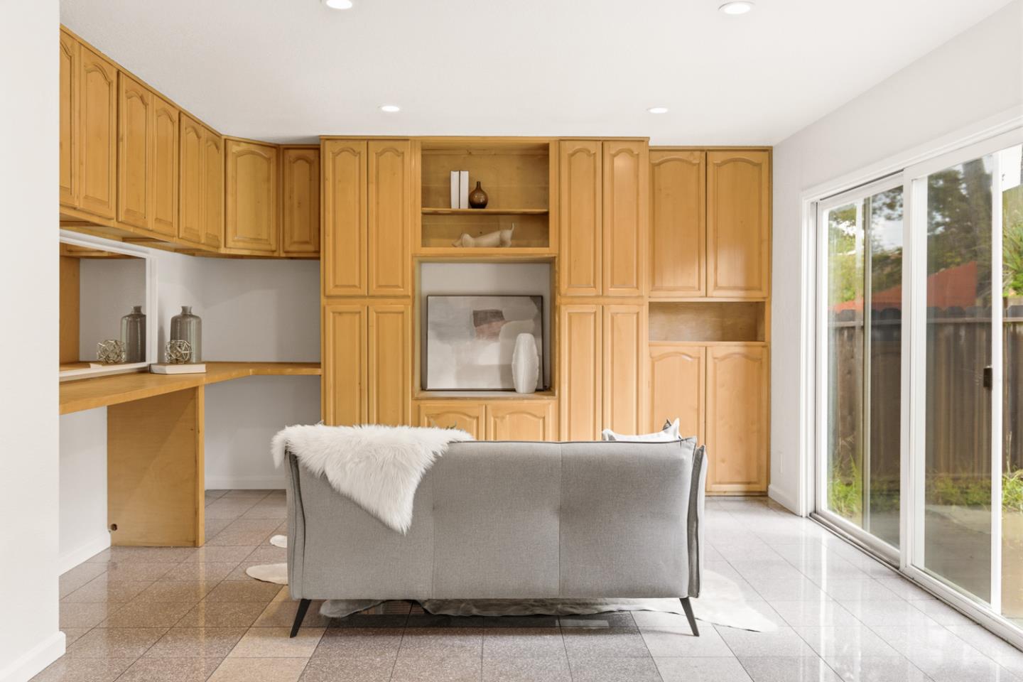 Detail Gallery Image 16 of 42 For 2225 Delvin Way, South San Francisco,  CA 94080 - 5 Beds | 3 Baths