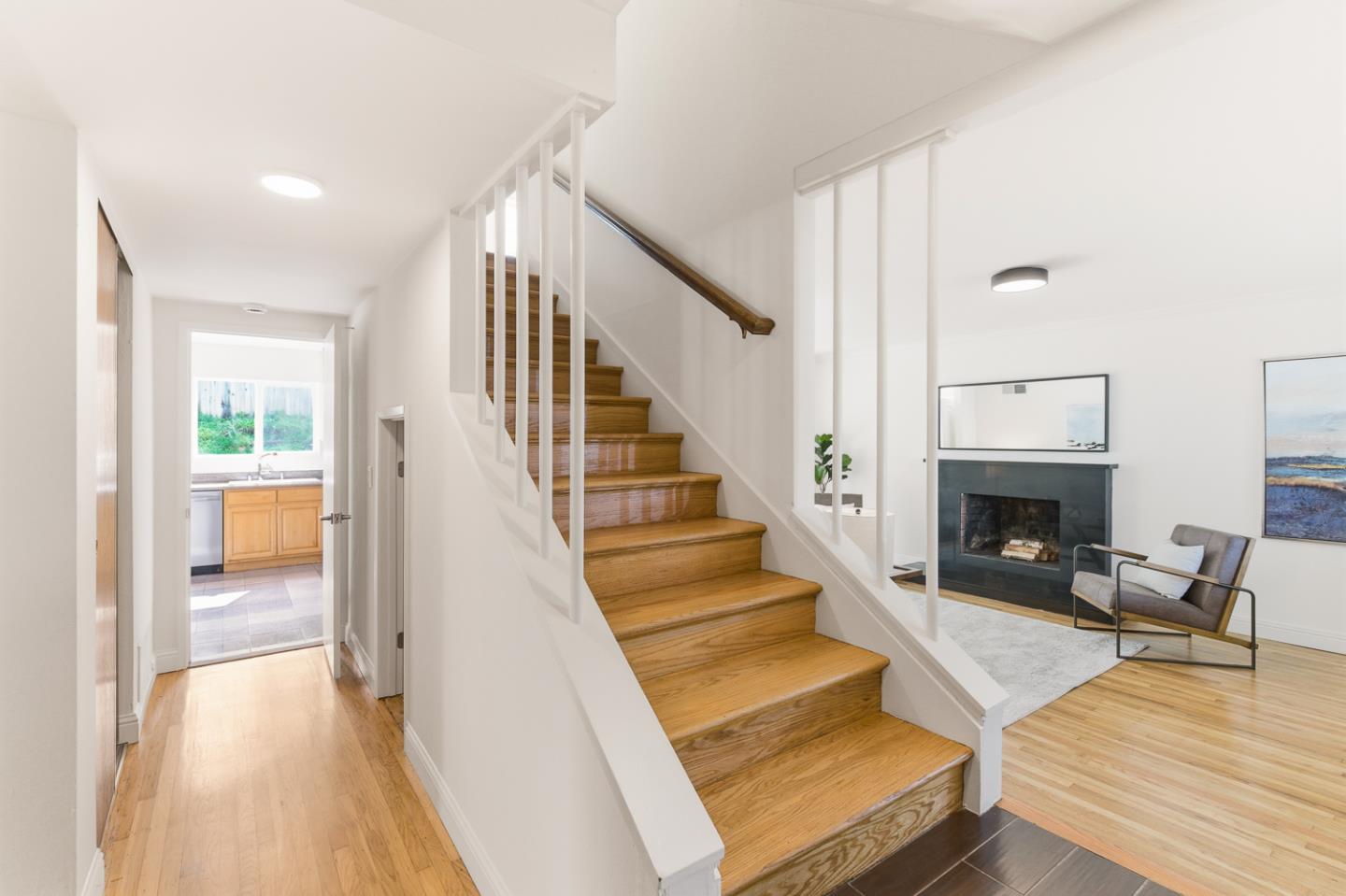 Detail Gallery Image 8 of 42 For 2225 Delvin Way, South San Francisco,  CA 94080 - 5 Beds | 3 Baths