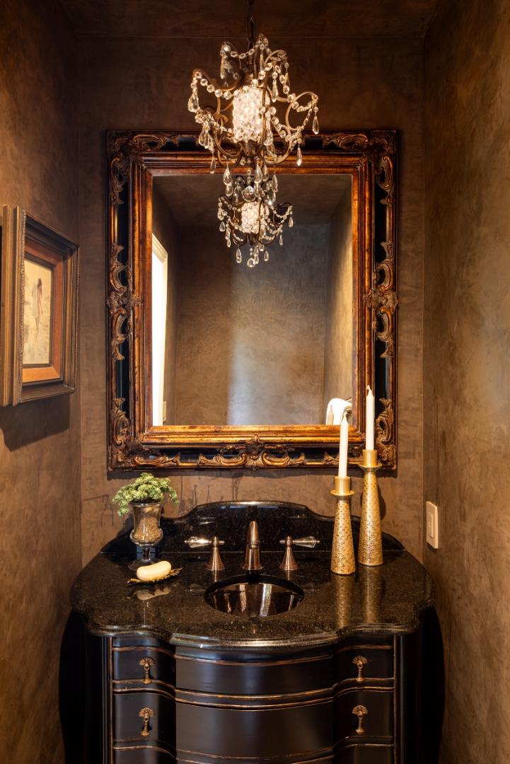 Detail Gallery Image 14 of 29 For 1691 Stone Pine Ln, Menlo Park,  CA 94025 - 3 Beds | 2/1 Baths