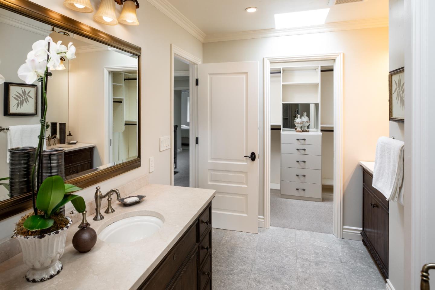 Detail Gallery Image 20 of 29 For 1691 Stone Pine Ln, Menlo Park,  CA 94025 - 3 Beds | 2/1 Baths