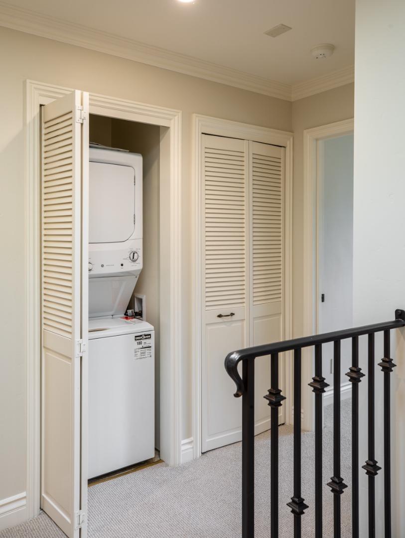 Detail Gallery Image 22 of 29 For 1691 Stone Pine Ln, Menlo Park,  CA 94025 - 3 Beds | 2/1 Baths