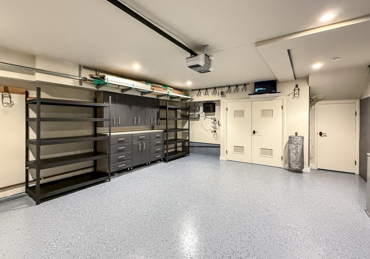 Detail Gallery Image 27 of 29 For 1691 Stone Pine Ln, Menlo Park,  CA 94025 - 3 Beds | 2/1 Baths