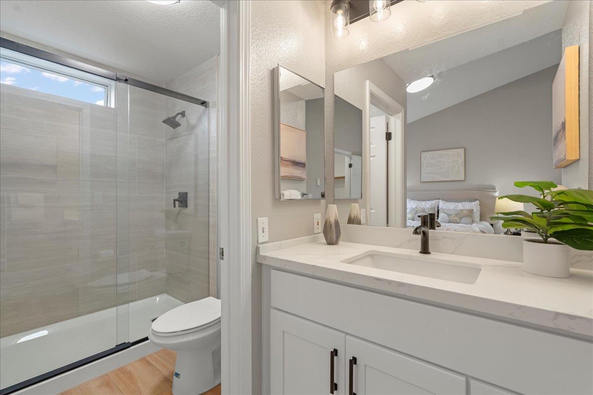 Detail Gallery Image 11 of 16 For 1690 Civic Center Dr #102,  Santa Clara,  CA 95050 - 2 Beds | 2/1 Baths