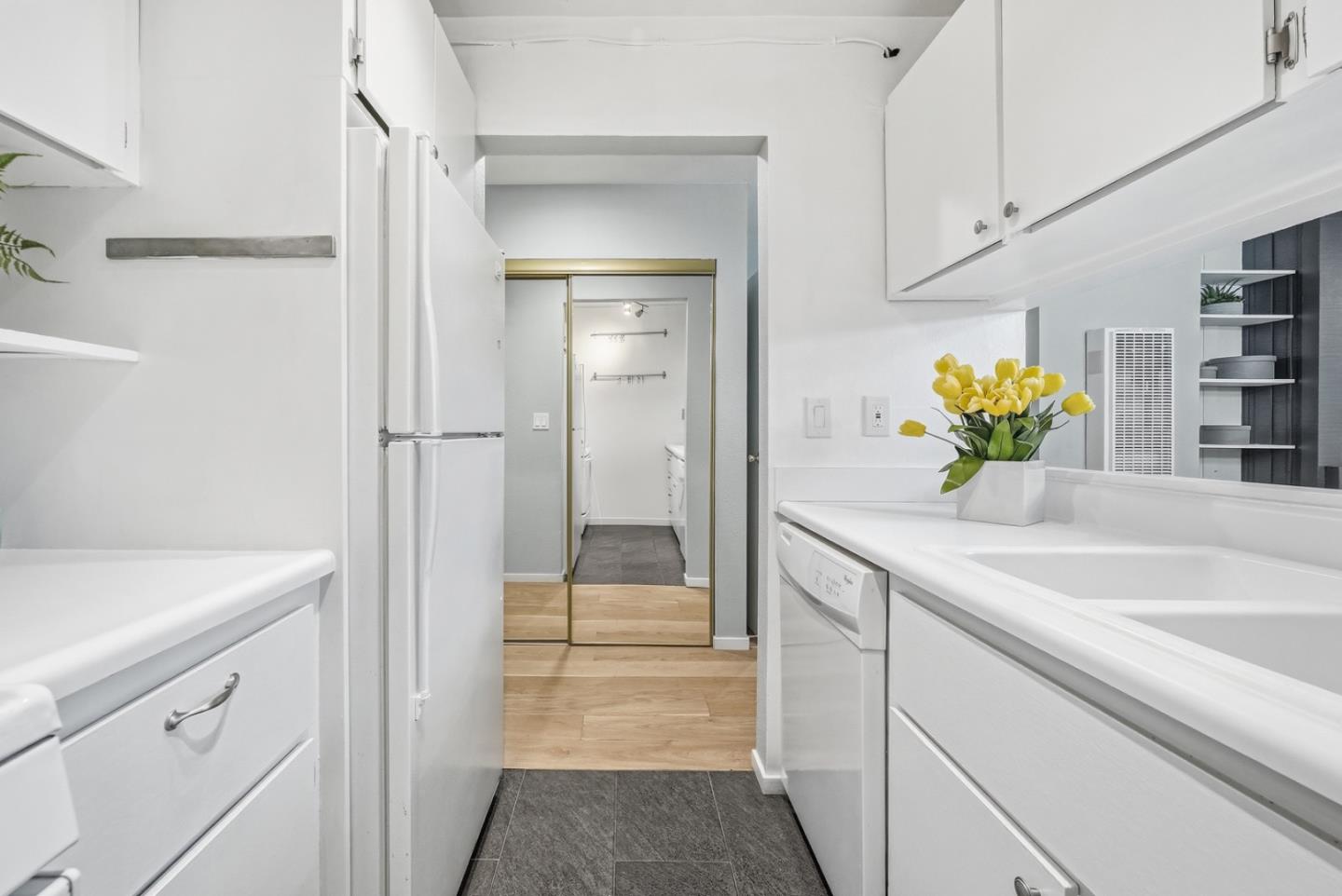 Detail Gallery Image 11 of 31 For 970 Duncan St 207f,  San Francisco,  CA 94131 - 1 Beds | 1 Baths