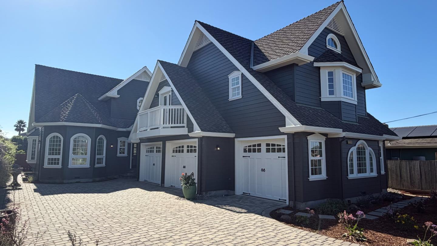 Front Image Thumbnail for ML82035577