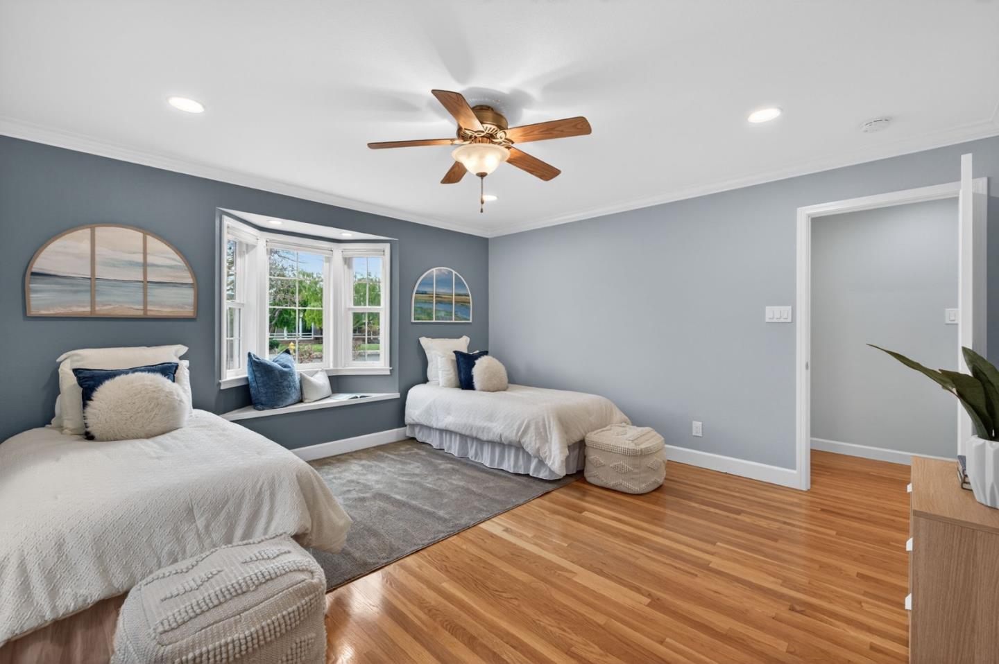 Detail Gallery Image 22 of 48 For 935 El Rio Dr, San Jose,  CA 95125 - 4 Beds | 2 Baths