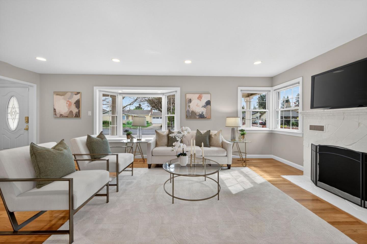 Detail Gallery Image 6 of 48 For 935 El Rio Dr, San Jose,  CA 95125 - 4 Beds | 2 Baths