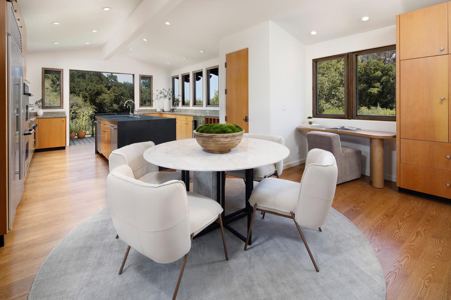 Detail Gallery Image 5 of 22 For 307 Olive Hill Ln, Woodside,  CA 94062 - 6 Beds | 5 Baths