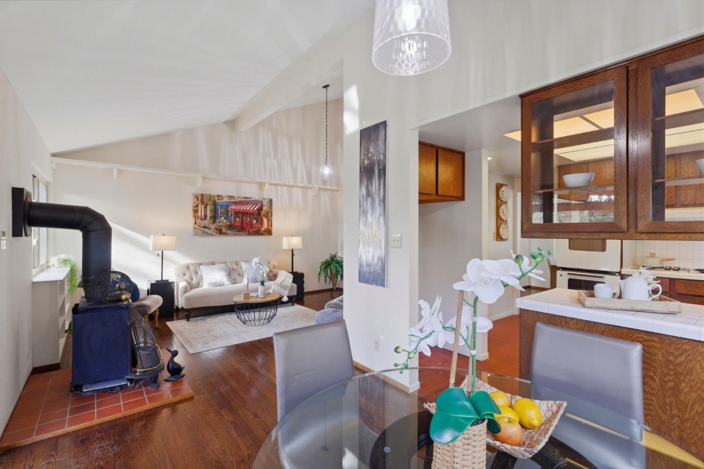 Detail Gallery Image 19 of 54 For 2026 Fairmont Dr, San Mateo,  CA 94402 - 3 Beds | 2/1 Baths