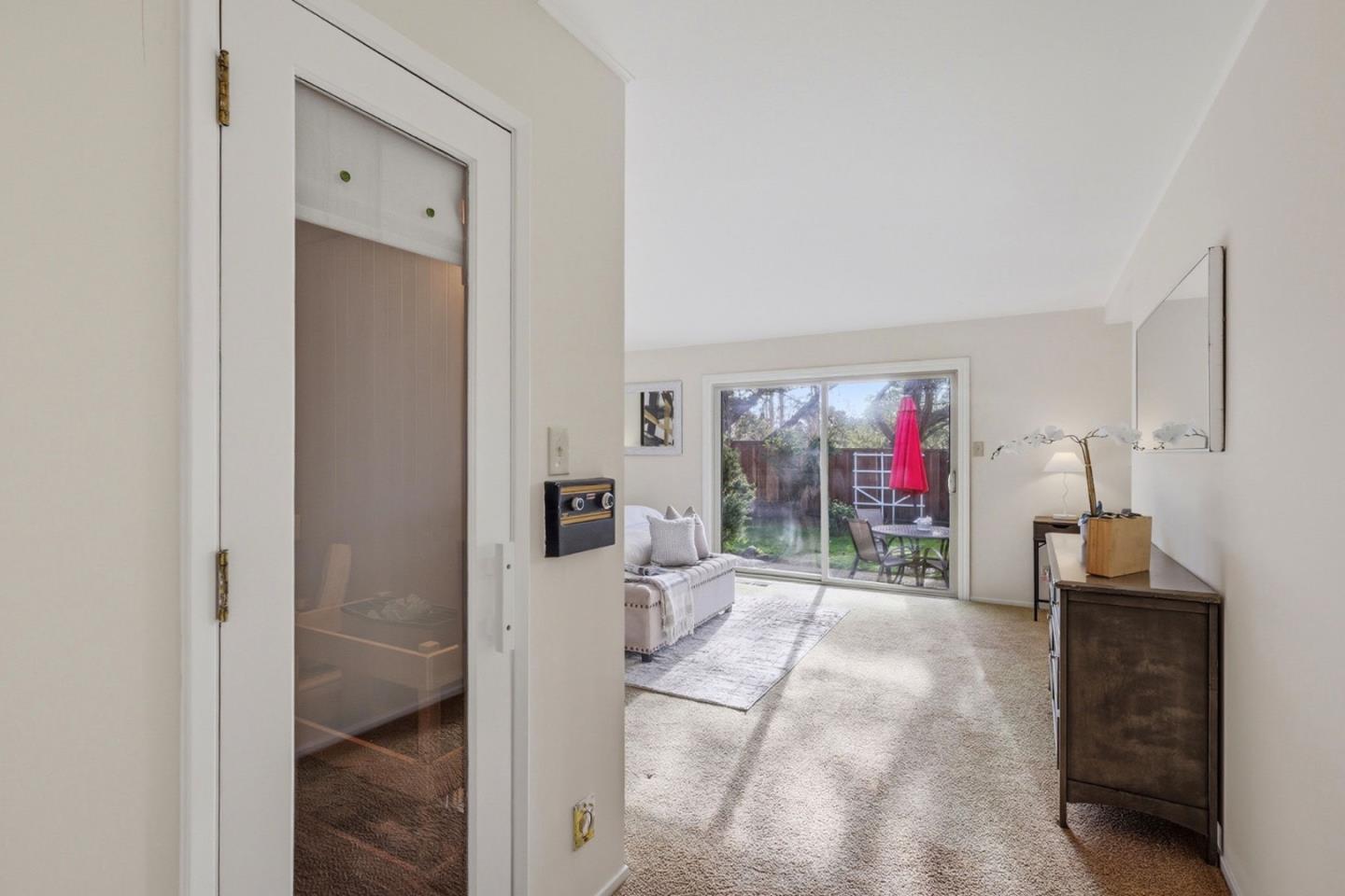 Detail Gallery Image 22 of 54 For 2026 Fairmont Dr, San Mateo,  CA 94402 - 3 Beds | 2/1 Baths