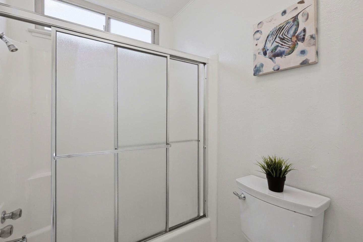 Detail Gallery Image 29 of 54 For 2026 Fairmont Dr, San Mateo,  CA 94402 - 3 Beds | 2/1 Baths