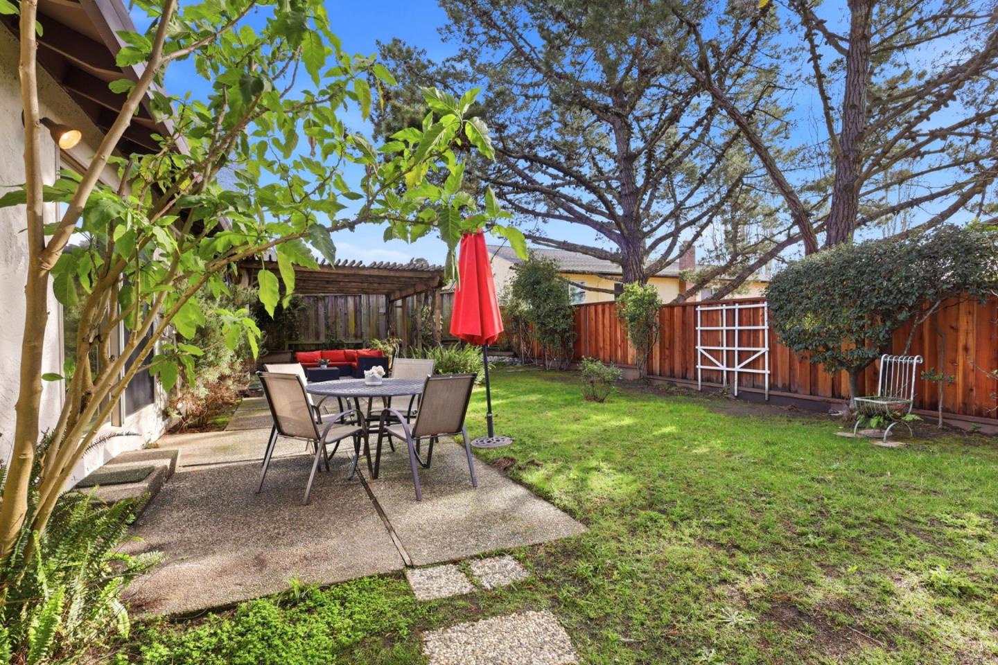 Detail Gallery Image 45 of 54 For 2026 Fairmont Dr, San Mateo,  CA 94402 - 3 Beds | 2/1 Baths