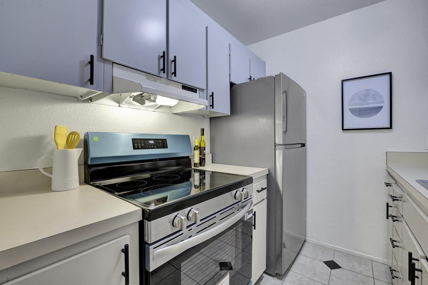 Detail Gallery Image 3 of 38 For 368 Imperial Way #145,  Daly City,  CA 94015 - 0 Beds | 1 Baths