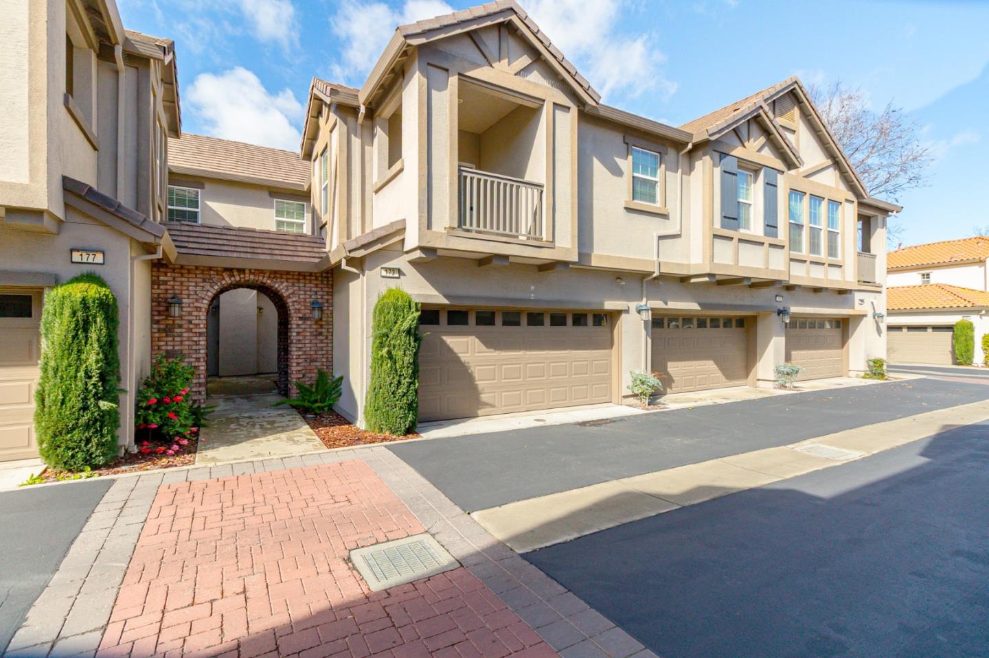 Detail Gallery Image 2 of 27 For 173 S Veracruz Pl, Mountain House,  CA 95391 - 3 Beds | 2/1 Baths