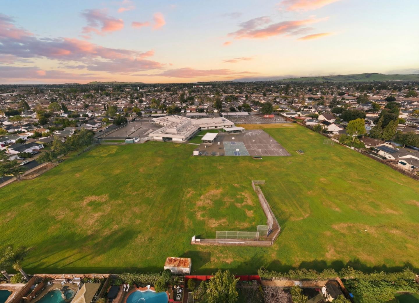 Detail Gallery Image 37 of 37 For 444 Roading Dr, San Jose,  CA 95123 - 4 Beds | 2 Baths