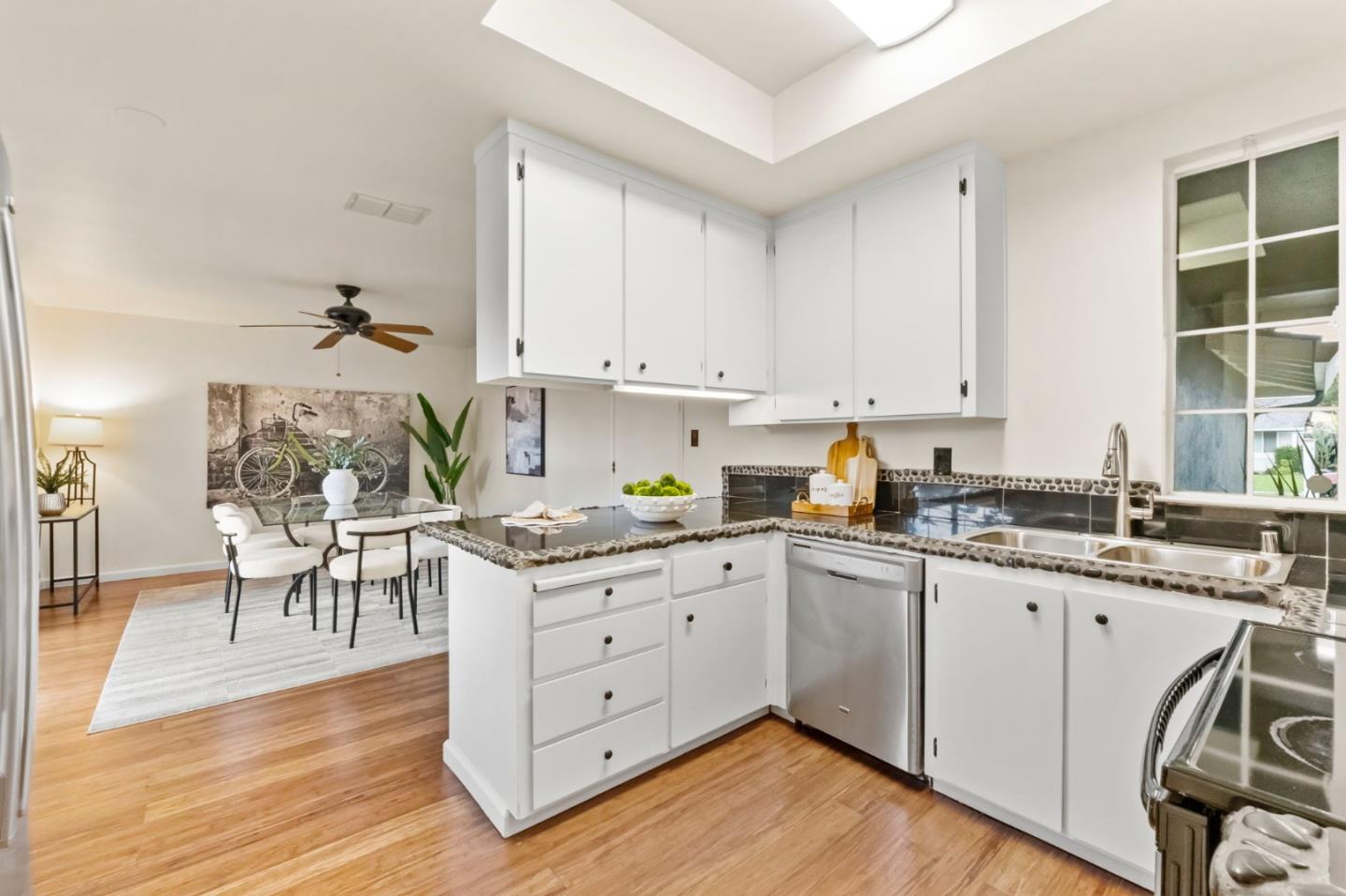 Detail Gallery Image 9 of 37 For 444 Roading Dr, San Jose,  CA 95123 - 4 Beds | 2 Baths