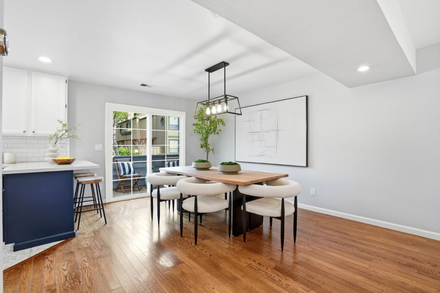 Detail Gallery Image 15 of 66 For 402 Union Ave a,  Campbell,  CA 95008 - 3 Beds | 2/1 Baths