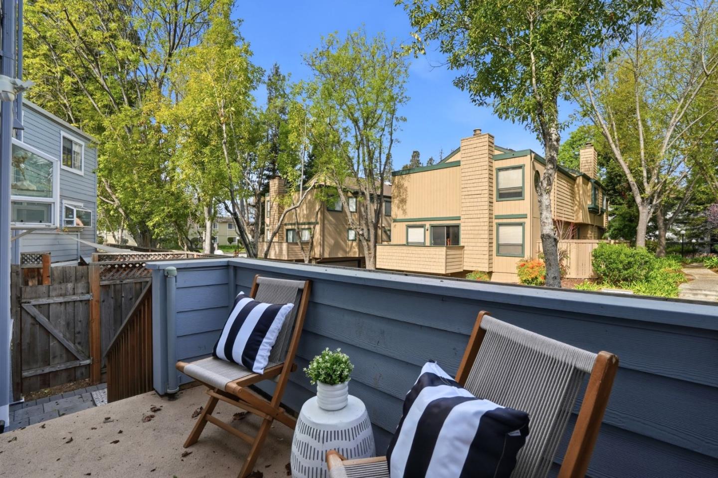 Detail Gallery Image 16 of 66 For 402 Union Ave a,  Campbell,  CA 95008 - 3 Beds | 2/1 Baths