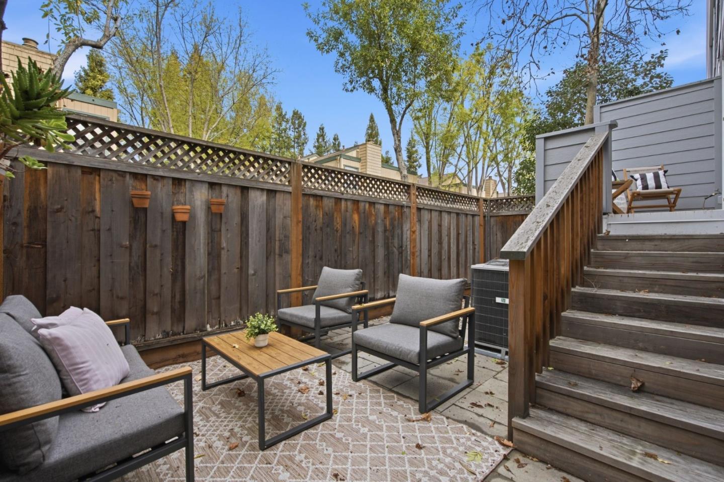 Detail Gallery Image 33 of 66 For 402 Union Ave a,  Campbell,  CA 95008 - 3 Beds | 2/1 Baths