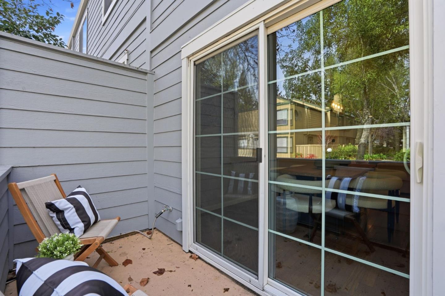 Detail Gallery Image 35 of 66 For 402 Union Ave a,  Campbell,  CA 95008 - 3 Beds | 2/1 Baths