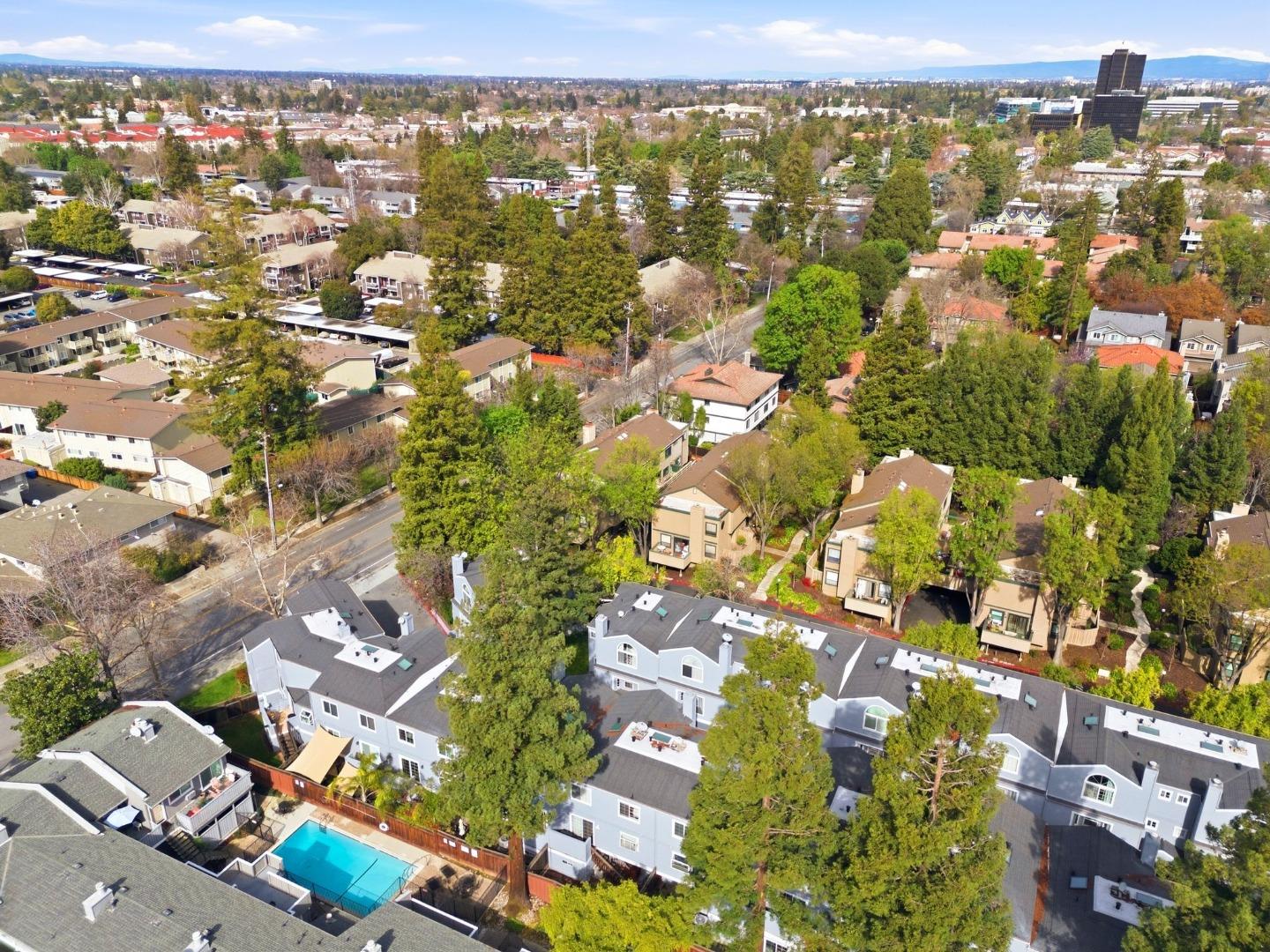 Detail Gallery Image 49 of 66 For 402 Union Ave a,  Campbell,  CA 95008 - 3 Beds | 2/1 Baths