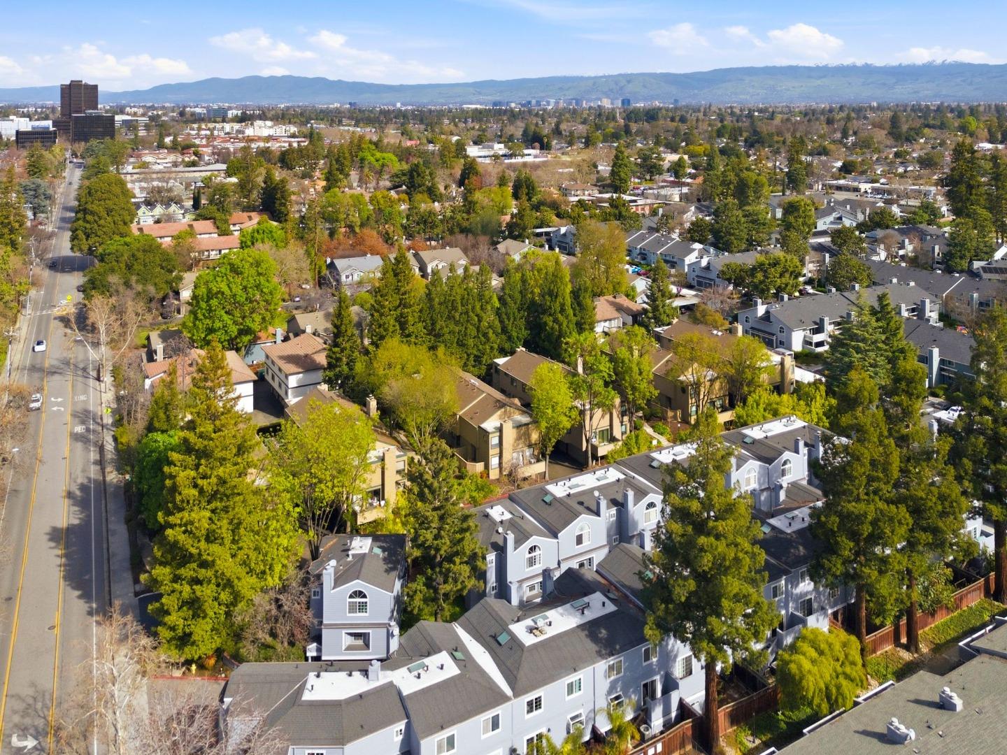 Detail Gallery Image 50 of 66 For 402 Union Ave a,  Campbell,  CA 95008 - 3 Beds | 2/1 Baths