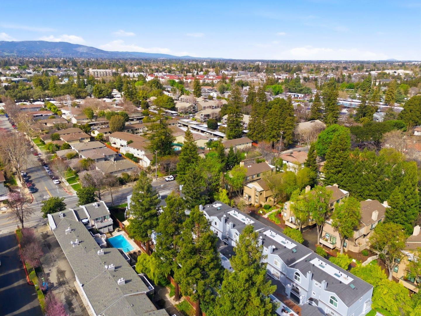 Detail Gallery Image 51 of 66 For 402 Union Ave a,  Campbell,  CA 95008 - 3 Beds | 2/1 Baths